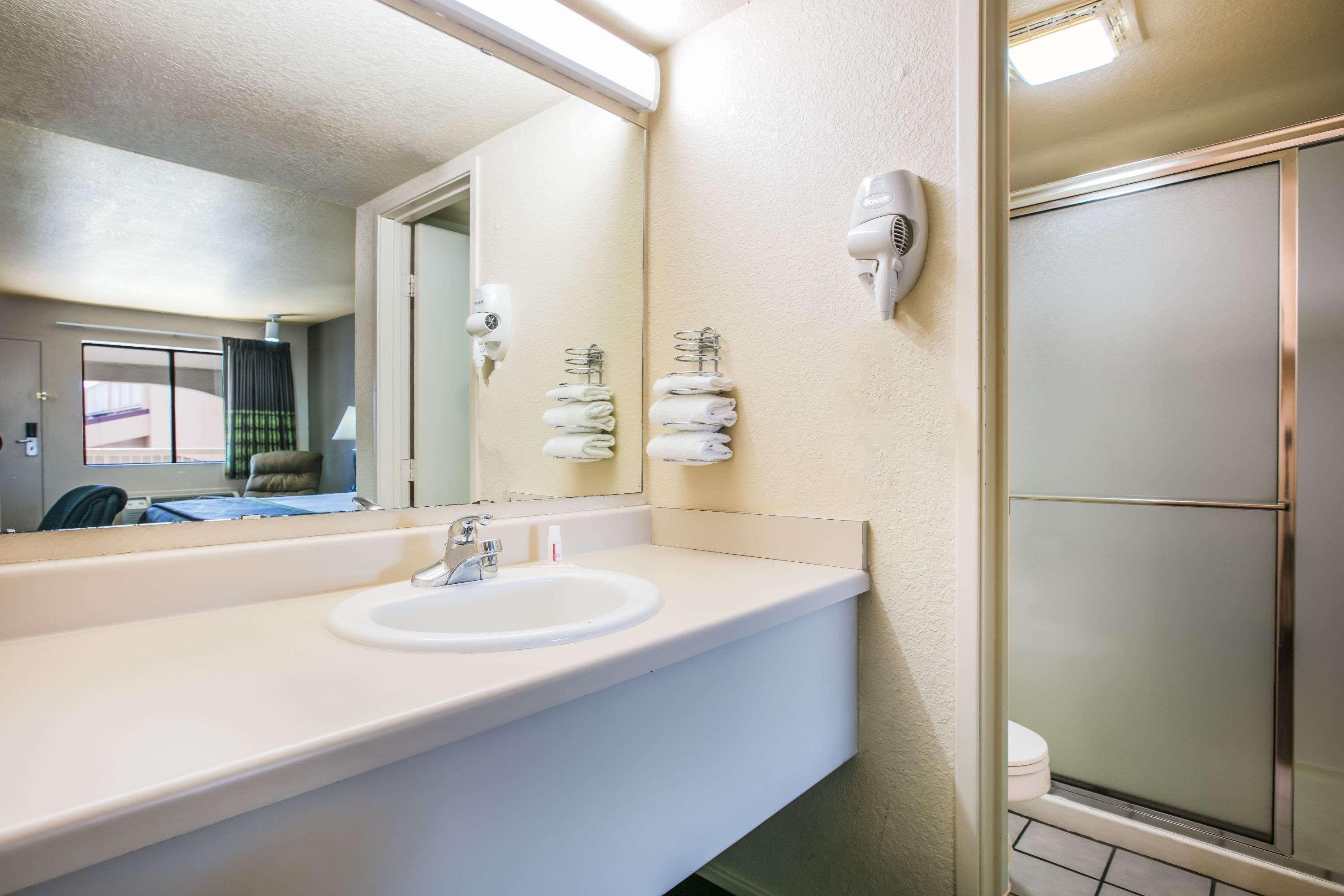 Motel Super 8 By Wyndham Oklahoma Airport Fairgrounds West Esterno foto