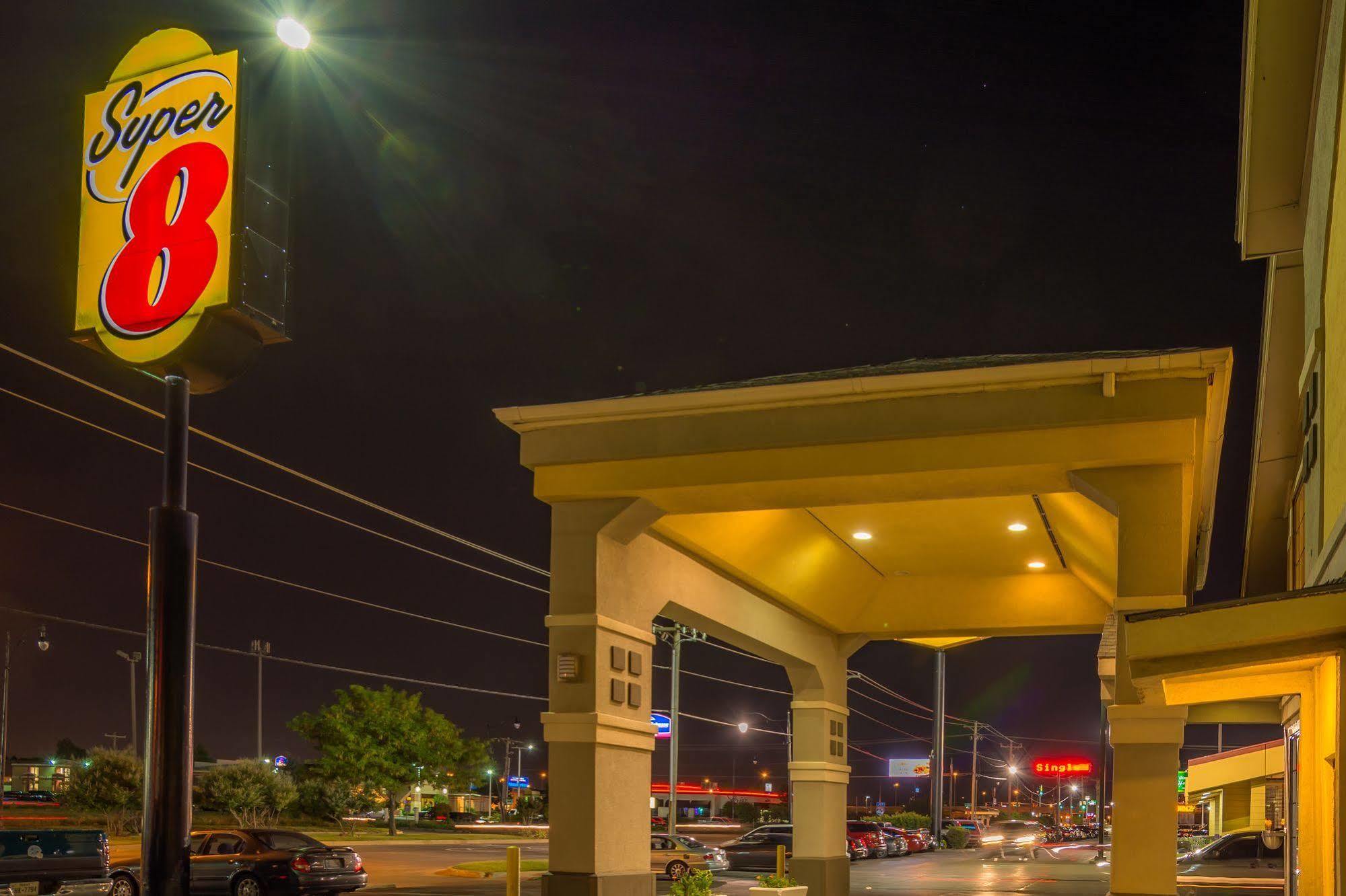 Motel Super 8 By Wyndham Oklahoma Airport Fairgrounds West Esterno foto